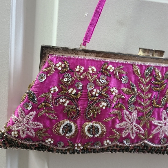 Pink Beaded Santi beaded handbag/clutch - Picture 8 of 12